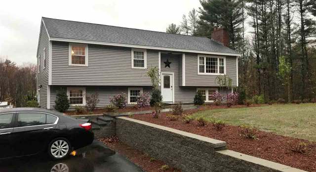 Photo of 27 Blue Jay Way, Litchfield, NH 03052