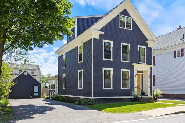 Photo of 310 Dennett St Portsmouth, NH 03801
