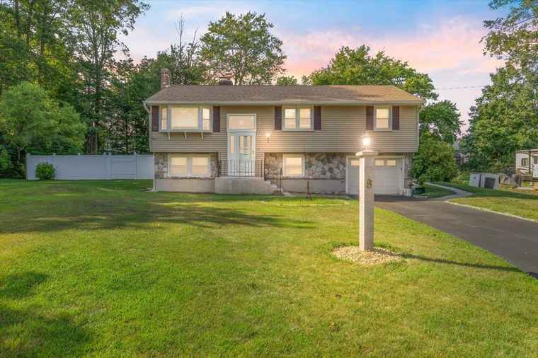 Photo of 8 Joseph Rd Salem, NH 03079