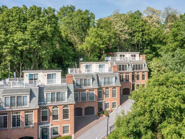 Photo of 200 Lake St #16 Burlington, VT 05401