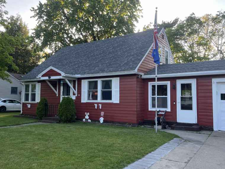 Photo of 14 Brierwood Ln Burlington, VT 05408