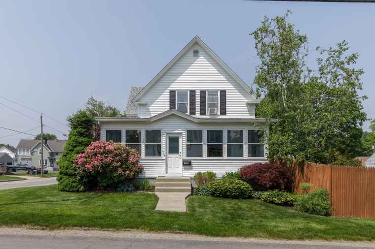 Photo of 109 S Taylor St Manchester, NH 03103