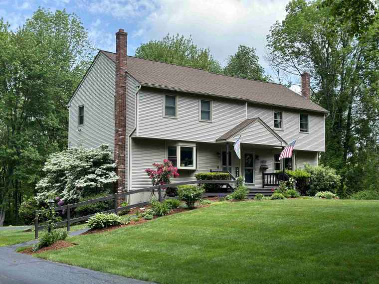 Photo of 72 Brookdale Rd Salem, NH 03079