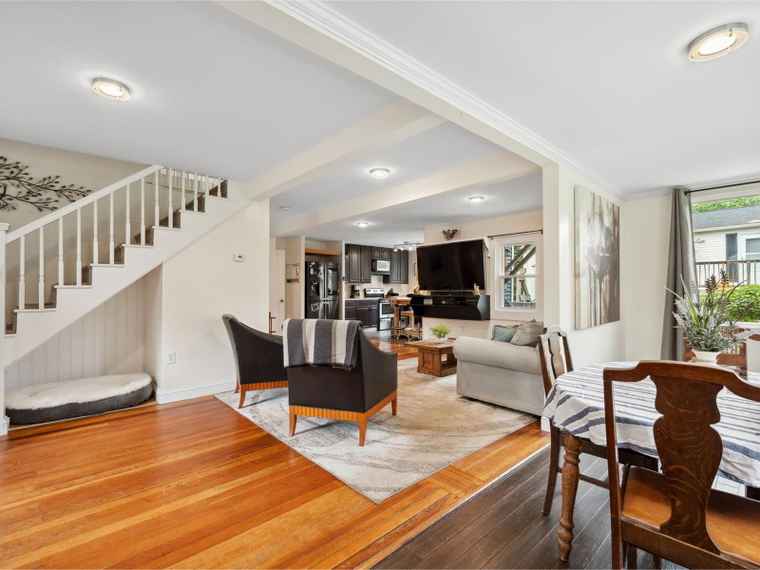 Photo of 50 Cottage Grv Burlington, VT 05408