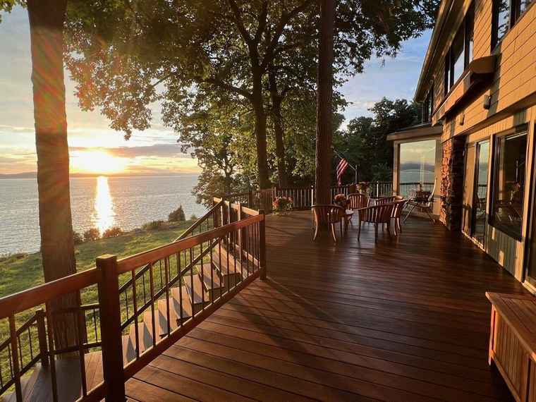 Photo of 25 Oakledge Dr Burlington, VT 05401
