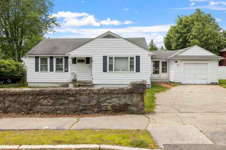 Photo of 1000 Union St Manchester, NH 03104