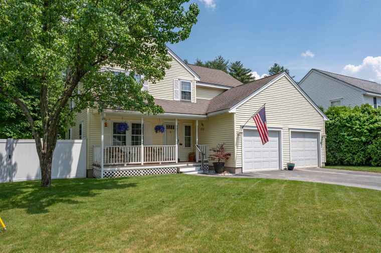 Photo of 6 Mollie Dr Manchester, NH 03103