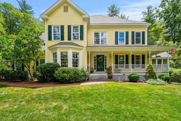 Photo of 51 Catesby Ln Bedford, NH 03110