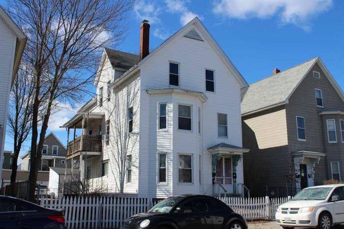 18 Cartier St Manchester NH 03102 MLS 4901038 Redfin