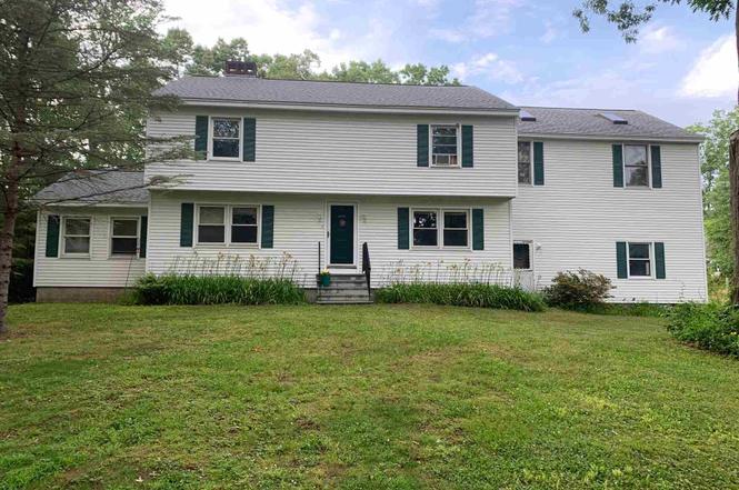 92 Adams Rd, Londonderry, NH 03053 | MLS# 4812223 | Redfin