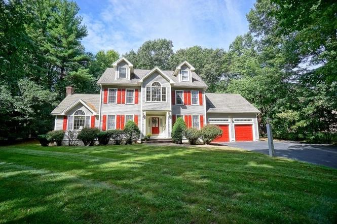 12 Greenfield Dr, Plaistow, NH 03865 | MLS# 4826241 | Redfin