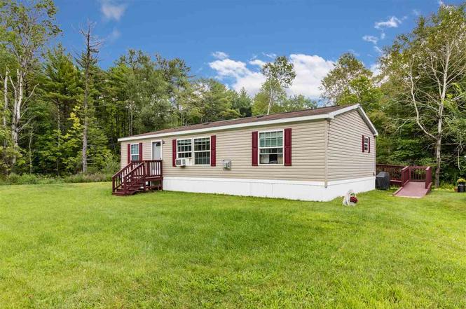 20 Spruce Ln, Eliot, ME 03903 | MLS# 4770688 | Redfin