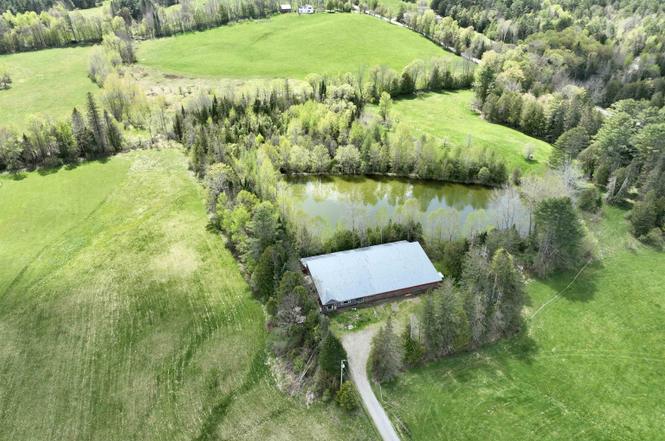 164 Hollow Woods Rd, Peacham, VT 05862 | MLS# 4904937 | Redfin
