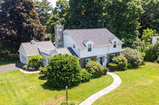 38 Hughey St Nashua Nh 03064 Realtor Com