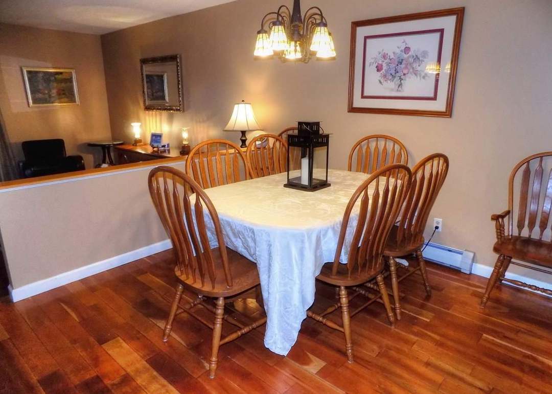 4 Chelsea Pl, Williston, VT 05495