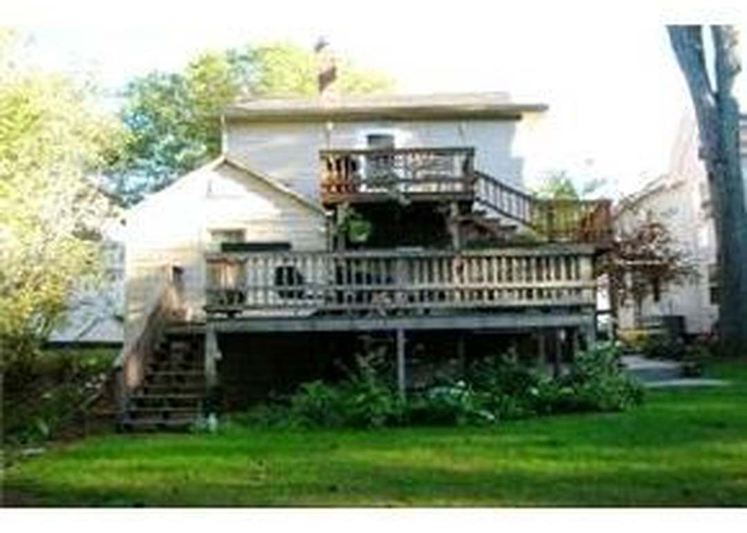 24 FOREST St #2, Dover, NH 03820