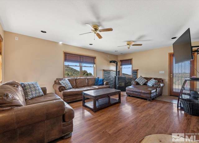 Property at 21470 Graves Rd, Reno, NV 89521, 3 beds, 2.5 baths