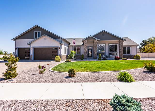 Property at 1023 Sun Crest Ct, Gardnerville, NV 89460, 4 beds, 3 baths