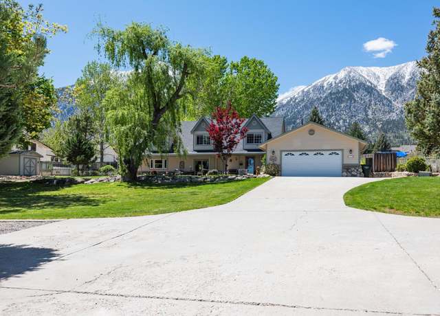Property at 804 Foothill Rd, Gardnerville, NV 89460, 4 beds, 3.5 baths