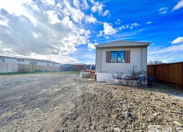 Property at 106 Manhattan Dr, Battle Mountain, NV 89820, 2 beds, 2 baths