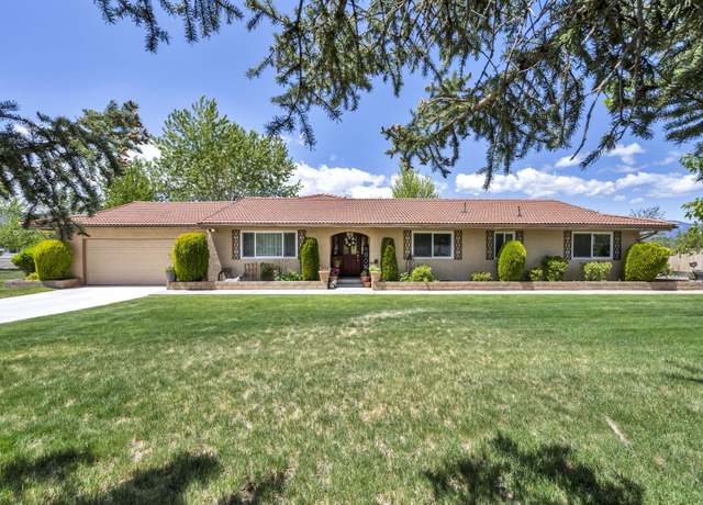 Property at 1000 Sagebrush Ct, Gardnerville, NV 89460, 3 beds, 2.5 baths