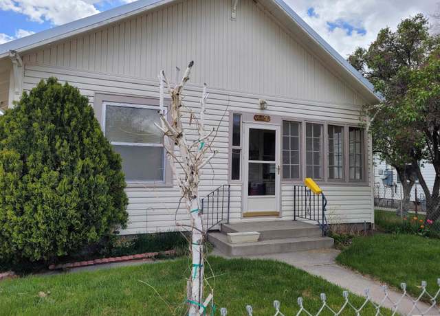 Property at 449 W 2nd St, Winnemucca, NV 89445, 3 beds, 1 bath