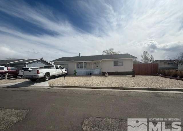 Property at 315 Modesto St, Yerington, NV 89445, 2 beds, 1 bath