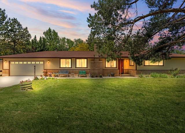 Property at 295 Andrew Ln, Reno, NV 89521, 3 beds, 2 baths