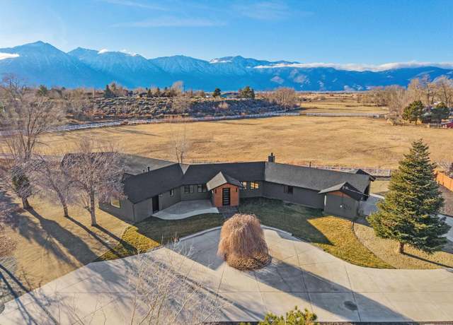 Property at 1450 Kerry Ct, Gardnerville, NV 89460, 4 beds, 4 baths