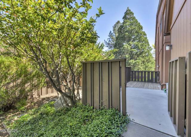 Property at 2012 Branch Ln, Reno, NV 89509, 2 beds, 2.5 baths