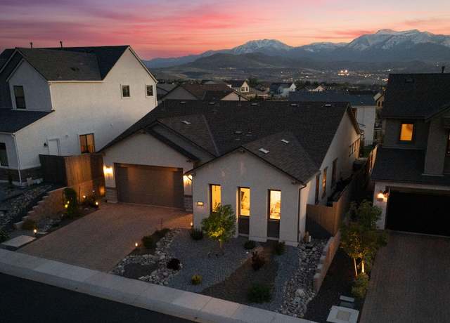 Property at 15025 Iron River Dr, Reno, NV 89521, 3 beds, 2.5 baths