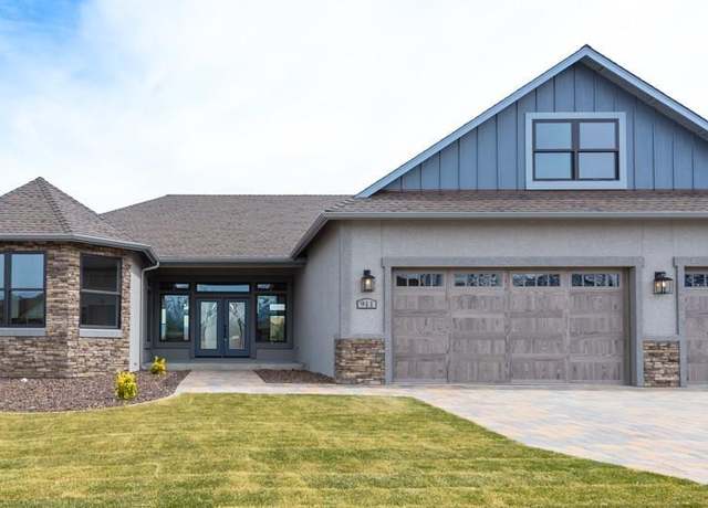 Property at 911 Holstein Ct, Gardnerville, NV 89460, 4 beds, 4 baths
