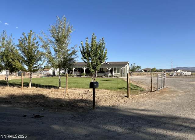 Property at 1145 Carol Way, Fernley, NV 89408, 3 beds, 2 baths