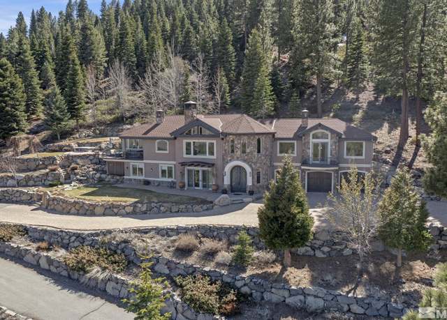 Property at 115 W Jeffrey Pine Rd, Reno, NV 89511, 4 beds, 3.5 baths