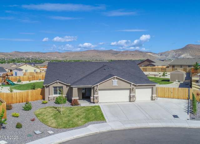 Property at 215 Great Vine Ct, Sparks, NV 89441, 4 beds, 3 baths