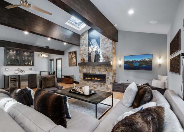 Property at 1000 Lakeshore Blvd #18, Incline Village, NV 89451, 3 beds, 3.5 baths