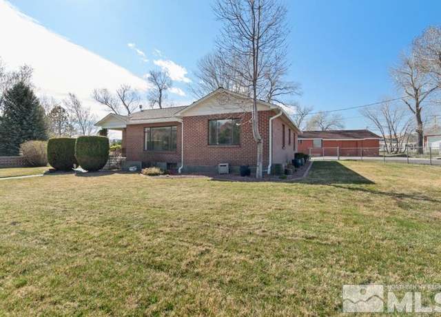 Property at 2250 Foothill Rd, Reno, NV 89511, 3 beds, 2 baths