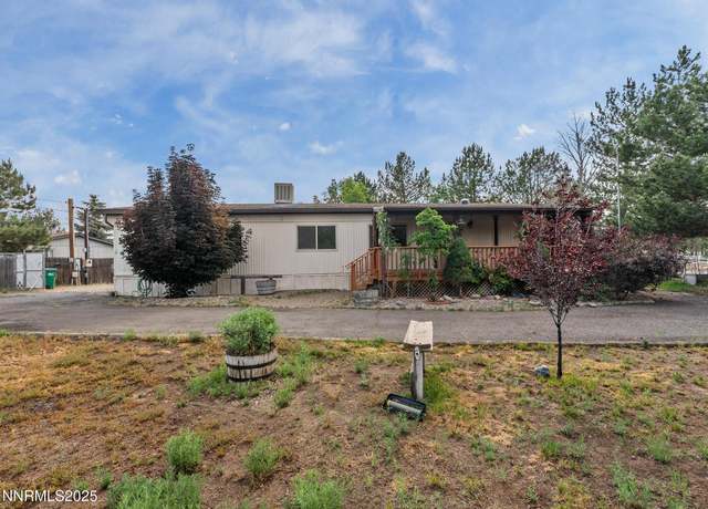Property at 17500 Egret Ln, Reno, NV 89508, 3 beds, 2 baths