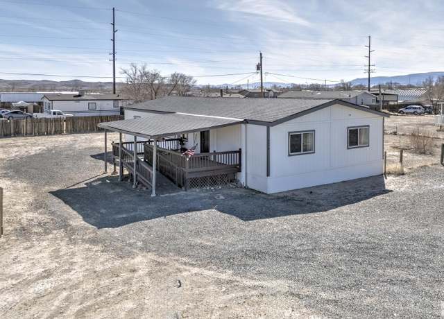 Property at 2570 Tonopah St, Silver Springs, NV 89429, 3 beds, 2 baths