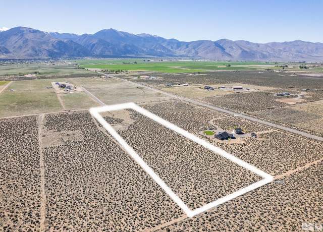Property at 16 Hawk View Dr, Wellington, NV 89444