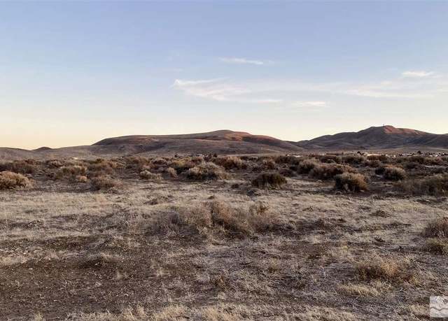 Property at 5160 Esther Ave, Silver Springs, NV 89429