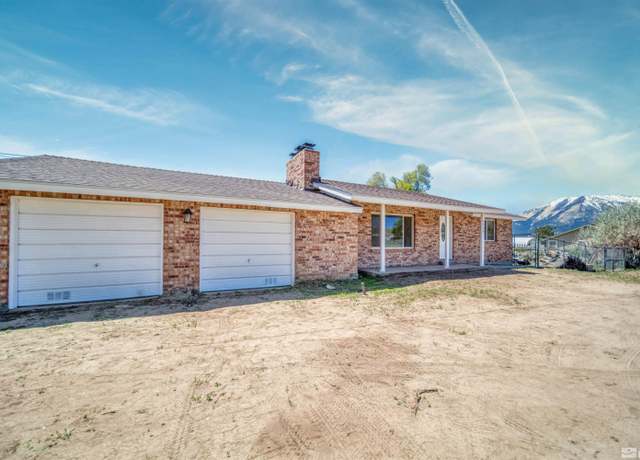 Property at 4080 Eastlake Blvd, Washoe Valley, NV 89704, 2 beds, 1.5 baths