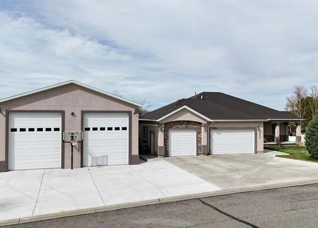 Property at 5895 Brooke Dr, Winnemucca, NV 89445, 5 beds, 3.5 baths