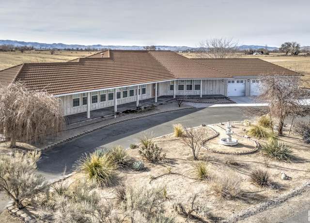 Property at 2193 Longhorn Dr, Fallon, NV 89406, 3 beds, 4 baths