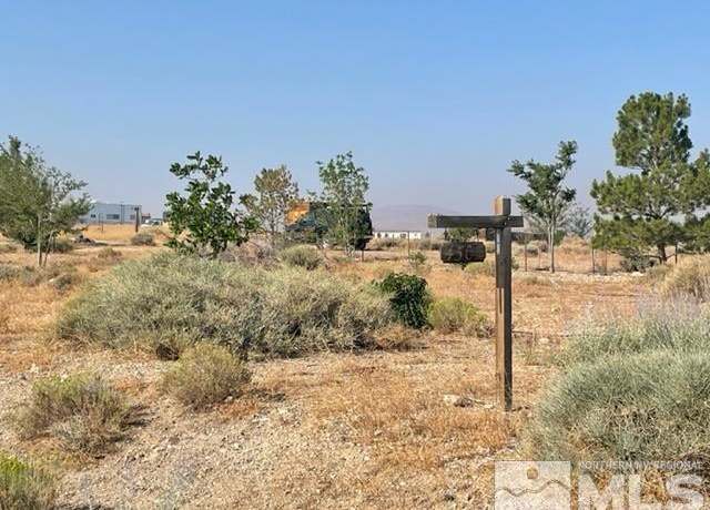 Property at 4505 Shirlee Ave, Silver Springs, NV 89429