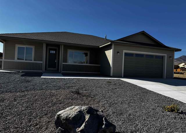 Property at 913 Saltbrush Rd, Dayton, NV 89403, 3 beds, 2 baths