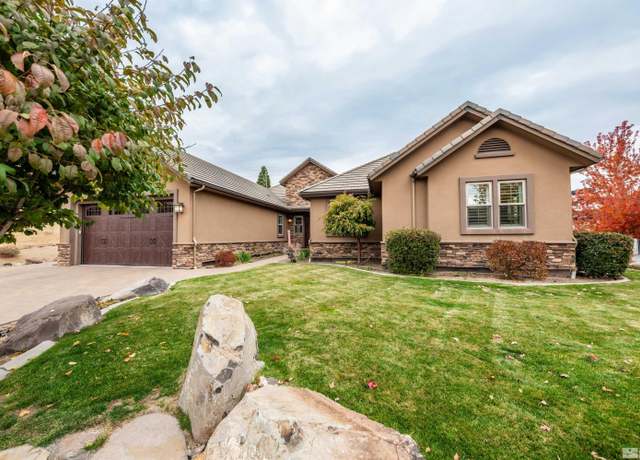 Property at 4865 Sierra Pine Dr, Reno, NV 89519, 4 beds, 2.5 baths