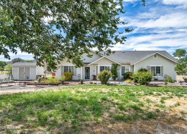 Property at 1005 Carol Way, Fernley, NV 89408, 3 beds, 2 baths