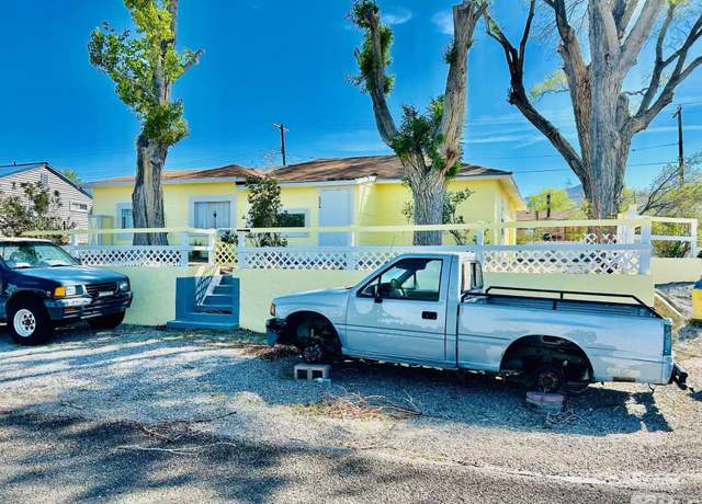 Property at 524 E Ave, Gabbs, NV 89409, 3 beds, 2 baths