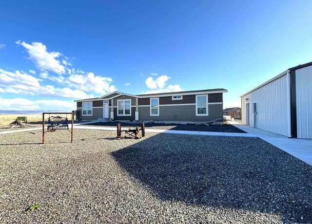 Property at 120 Willow Creek Dr, Battle Mountain, NV 89820, 3 beds, 2 baths